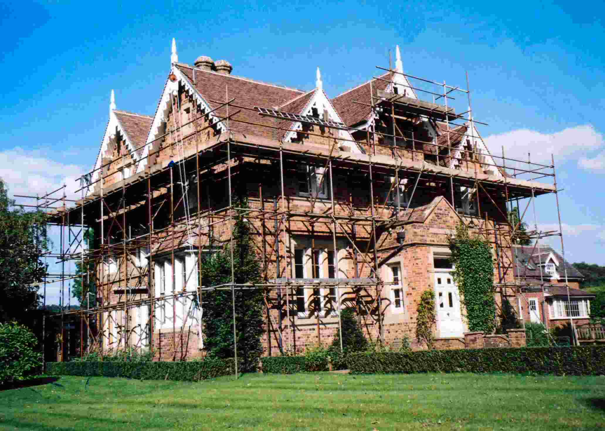 pic of Whitton Chase roof work